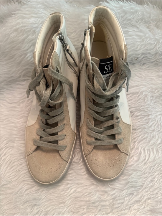 Sam Edelman Shoes - Sam Edelman  High-Top Women's Sneakers in Beige and White